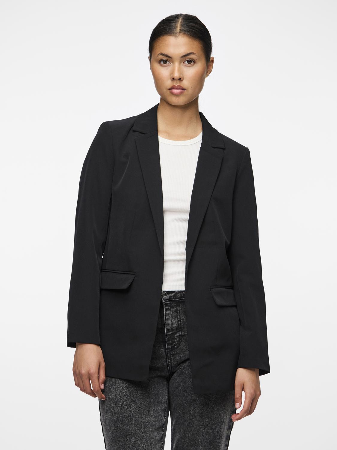 model_shot-front